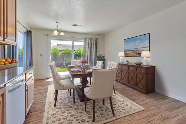 17061 Teak Court, Morgan Hill CA: https://media.crmls.org/mediaz/733db041-1049-4022-821f-94daace6feb9.jpg