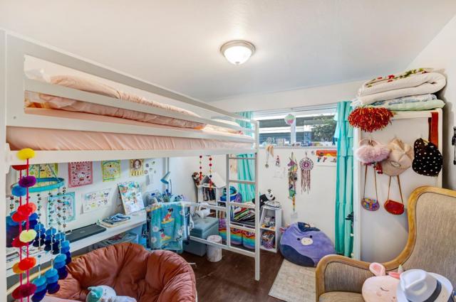 609 Congress Avenue, Pacific Grove CA: https://media.crmls.org/mediaz/733e6eb9-b76f-4072-8d8b-e7dc6837d7e3.jpg