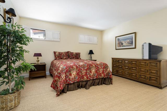 49470 Avila Drive, La Quinta CA: https://media.crmls.org/mediaz/733e8983-1463-4ff8-947b-64f790cb547d.jpg