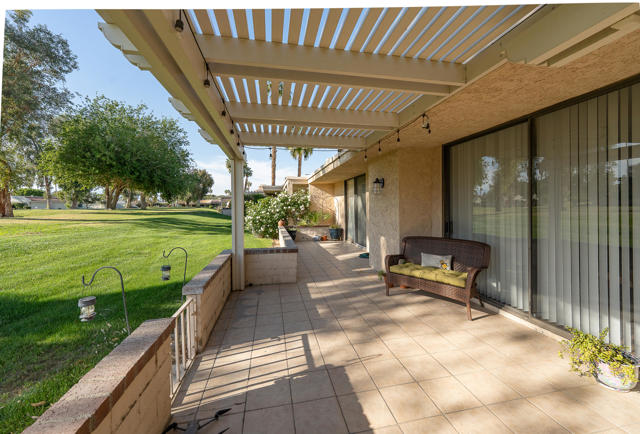 68697 Cll Tortosa, Cathedral City CA: https://media.crmls.org/mediaz/733f41fa-c746-40a7-8cb0-5e8f6e6cf7c3.jpg