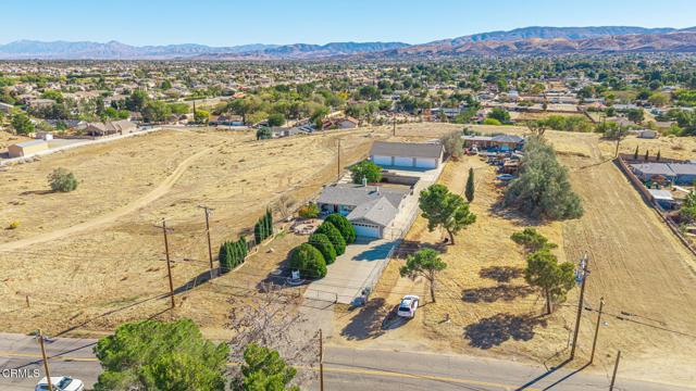Detail Gallery Image 46 of 58 For 4716 Columbia Way, Quartz Hill,  CA 93536 - 3 Beds | 3 Baths