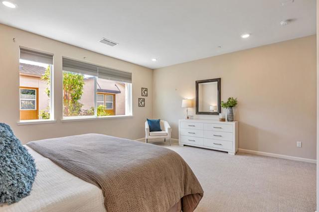 1290 Milkweed Street, Milpitas CA: https://media.crmls.org/mediaz/73423b62-79be-4e12-8ec3-05786c53a57a.jpg