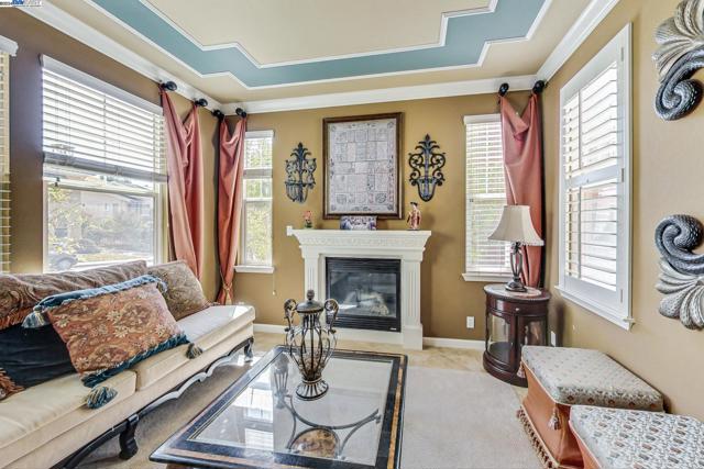 Image 6 of 53 For 3851 Silvera Ranch Dr