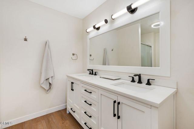 Detail Gallery Image 11 of 23 For 1251 Mission Verde Dr, Camarillo,  CA 93012 - 2 Beds | 2 Baths