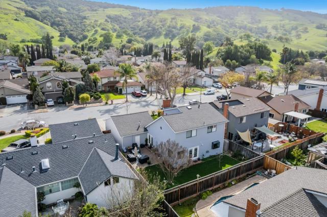 381 Curie, San Jose CA: https://media.crmls.org/mediaz/7344d32c-c992-4baa-85f6-5e8643d9e920.jpg