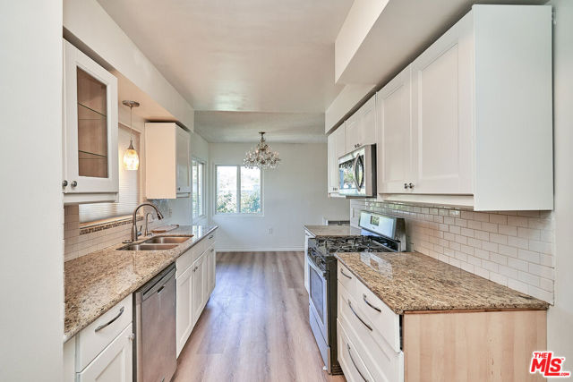 12129 Beverly Boulevard, Whittier CA: https://media.crmls.org/mediaz/73458cab-ba79-4a13-949e-72fa7b202ffe.jpg