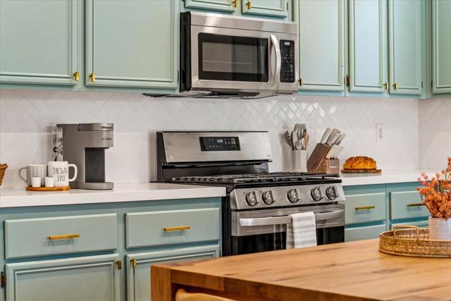 83560 Lapis Drive, Coachella CA: https://media.crmls.org/mediaz/73462eaa-c4cd-4747-960b-2933fae74e90.jpg