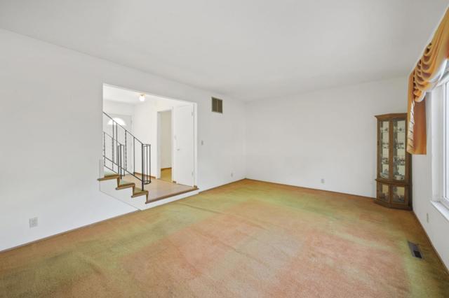 787 San Clemente Way, Mountain View CA: https://media.crmls.org/mediaz/7346762d-bca8-4ef5-9e63-60a934e5220c.jpg