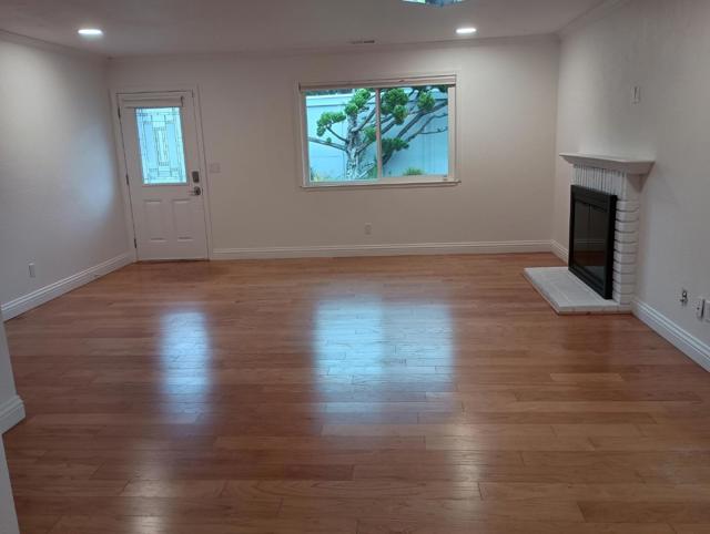 1514 Dolphin Drive, Aptos CA: https://media.crmls.org/mediaz/73468639-a0f7-4805-ba84-69dc7c3f0ffa.jpg