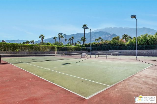 2861 Sundance Circle, Palm Springs CA: https://media.crmls.org/mediaz/73478c4f-ddfc-41c6-8663-1c79277abb25.jpg