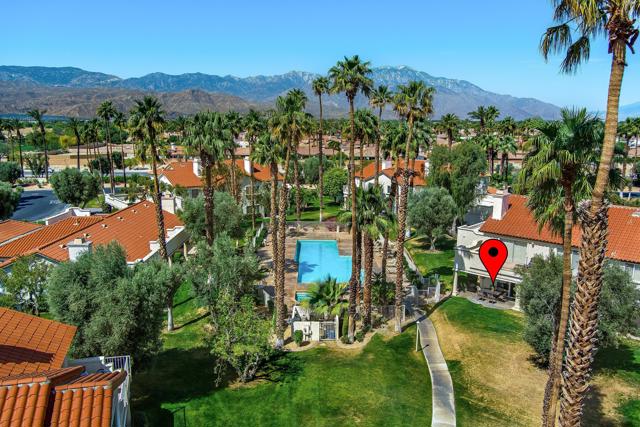 618 Vista Lago N Circle, Palm Desert CA: https://media.crmls.org/mediaz/7347d27f-a9e0-41ec-90cc-aee335ccfcc0.jpg