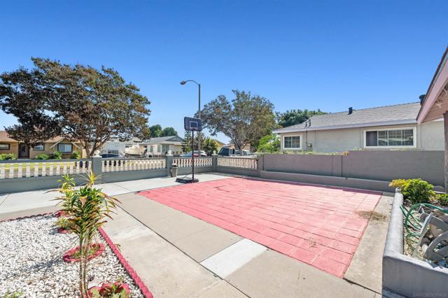 Image 3 for 240 Ledgewood Ln, San Diego, CA 92114