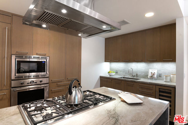 1755 Ocean Avenue, Santa Monica CA: https://media.crmls.org/mediaz/734bd00e-eec6-446f-a9ce-3a9c28505466.jpg