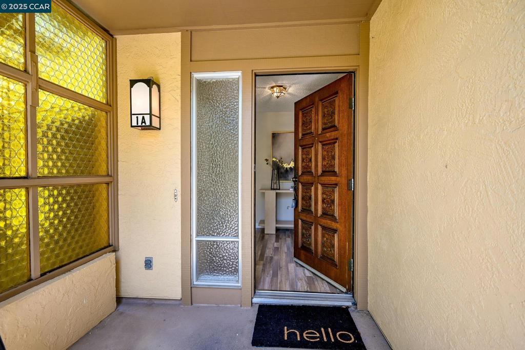https://media.crmls.org/mediaz/734d9809-065e-4272-a460-9d96e8e65d1b.jpg?preset=X-Large