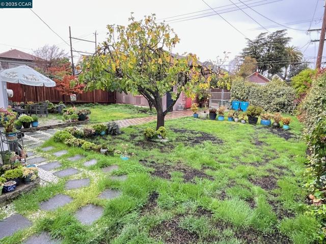 620 Kentucky St, Vallejo CA: https://media.crmls.org/mediaz/734dab35-01d2-4cfa-8fdf-ac1cff0132da.jpg