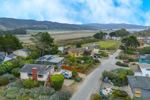 855 San Ramon Avenue, Moss Beach CA: https://media.crmls.org/mediaz/734f422b-ebbb-4e9a-ab37-6a9826c6aae4.jpg