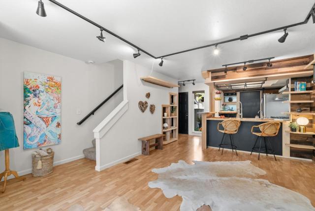 2878 Lindsay Lane, Soquel CA: https://media.crmls.org/mediaz/734f7046-c3d2-4be2-b385-5dda77c3b425.jpg