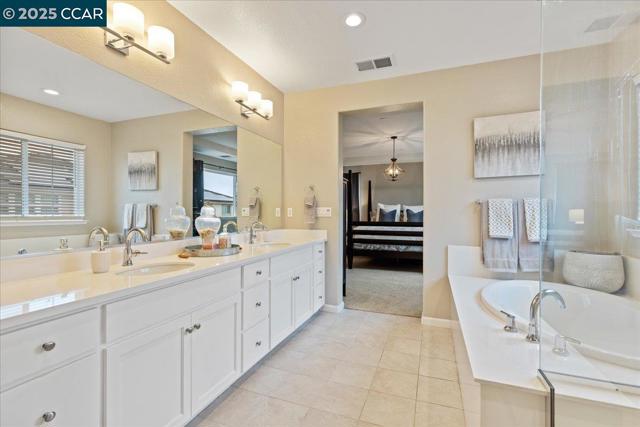 369 Parkfield Way, Oakley CA: https://media.crmls.org/mediaz/734f8b8a-61ab-48ee-b21b-ed1cd9e7ab65.jpg