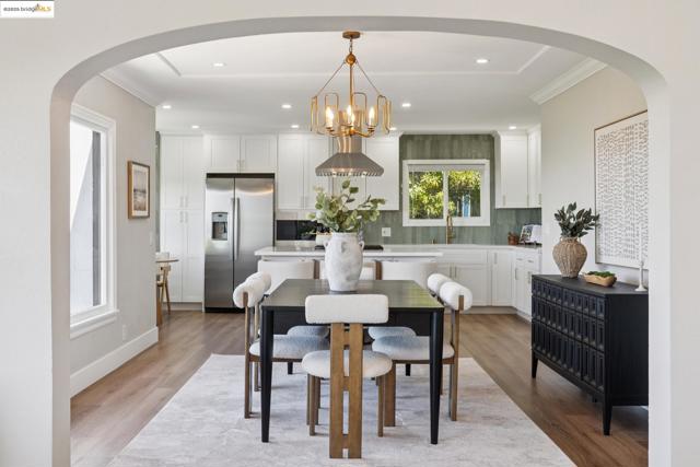 744 Coventry Road, Kensington CA: https://media.crmls.org/mediaz/734ff1c9-912e-4dc7-9a91-f08421ca1006.jpg