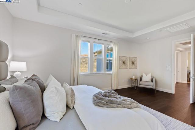 4369 Table Mountain Rd, Dublin CA: https://media.crmls.org/mediaz/73506bce-c0d0-4bb0-b856-40fdf14d2b62.jpg