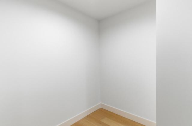 560 El Camino Real, San Carlos CA: https://media.crmls.org/mediaz/7350a464-0343-467a-9b70-773221cf420a.jpg