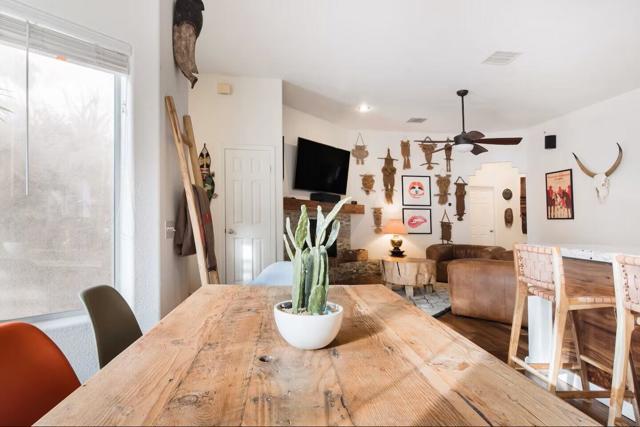 53180 Avenida Mendoza, La Quinta CA: https://media.crmls.org/mediaz/7351b3c2-08e7-48c8-a026-ca8b5b8261c7.jpg