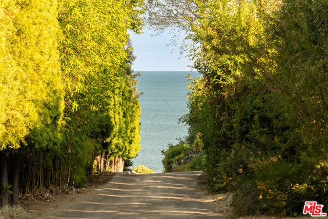 Drew Fenton | 28036 Sea Lane Drive Malibu CA | MLS: 7349915 Drew Fenton | 28036 Sea Lane Drive Malibu CA | MLS: 7349915