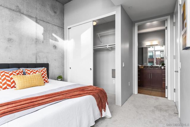 1025 Island Ave, San Diego CA: https://media.crmls.org/mediaz/73526f3e-f5ad-443e-890d-65b0c73b6039.jpg