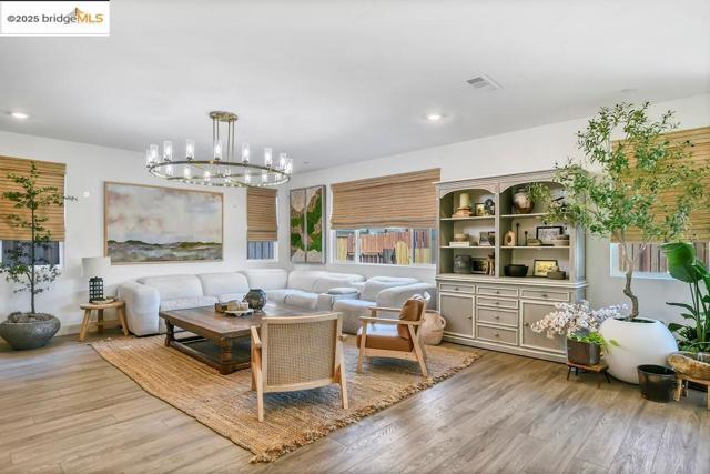 5153 MANIAGO WAY, Antioch CA: https://media.crmls.org/mediaz/7352fbef-d0e4-4c58-a8e7-6d4f28e5e3c5.jpg