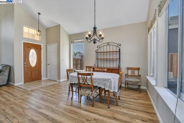 2218 Newport Ct., Discovery Bay CA: https://media.crmls.org/mediaz/7353702b-171b-4d28-b74e-04351a42f6fc.jpg