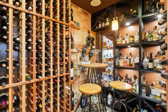 Image 7 of 41 For 17200 Holiday Drive