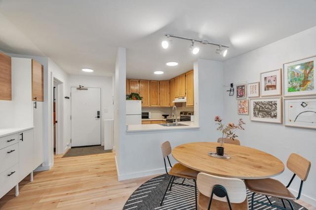 2225 23rd Street, San Francisco CA: https://media.crmls.org/mediaz/7355a491-85cc-4f94-a236-a7795e552c91.jpg