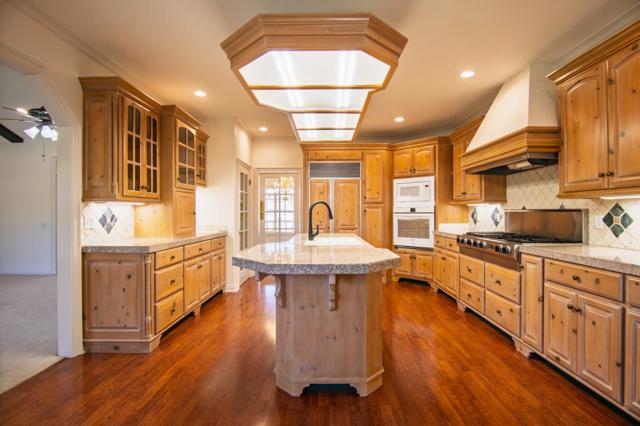 19715 Hale Avenue, Morgan Hill CA: https://media.crmls.org/mediaz/73566732-429e-4ab9-b9d0-a6e1ba34b202.jpg
