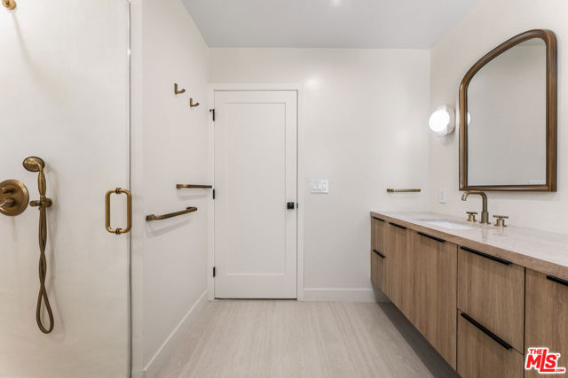 Drew Fenton | 266 Mabery Road Santa Monica CA | MLS: 7395913