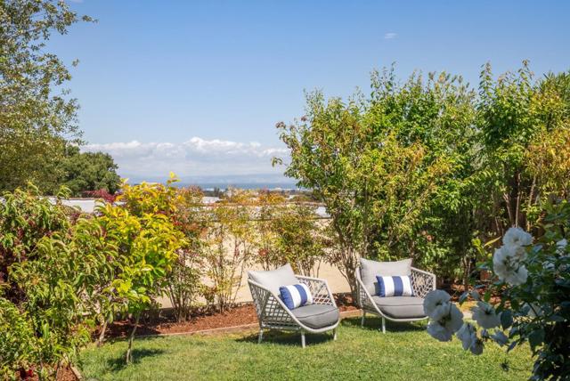 1 Millbrae Circle, Millbrae CA: https://media.crmls.org/mediaz/7357ff17-c870-4943-8d67-b548e090b68c.jpg