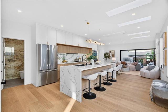 747 W Washington Avenue, Sunnyvale CA: https://media.crmls.org/mediaz/73580652-dc2c-4d2c-a383-1f46f08a5b46.jpg