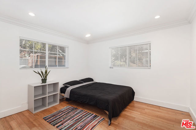 905 Pine Grove Avenue, Los Angeles CA: https://media.crmls.org/mediaz/735a7bfc-990d-4cd3-be87-a8cdb8b1405e.jpg