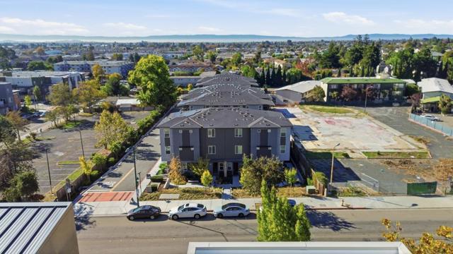 490 Trace Lane, Hayward CA: https://media.crmls.org/mediaz/735ac0e9-b77e-4143-9be9-c3eaa14ee3e1.jpg