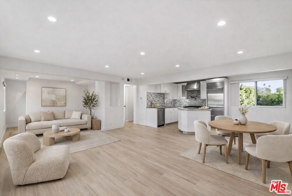 2442 S Coast Highway #5