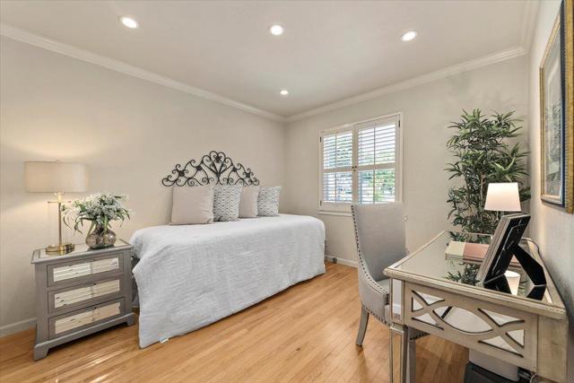 1340 Sierra Mar Drive, San Jose CA: https://media.crmls.org/mediaz/735b0734-4c1b-43fb-919f-2929d8f8c18f.jpg