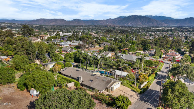 590 Alosta Drive, Camarillo CA: https://media.crmls.org/mediaz/735b3b53-b8eb-4fb3-a2ae-9d3a5ae3f950.jpg