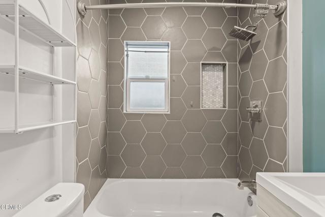 Detail Gallery Image 21 of 32 For 1047 E Brenner Pl, Long Beach,  CA 90813 - 2 Beds | 1 Baths