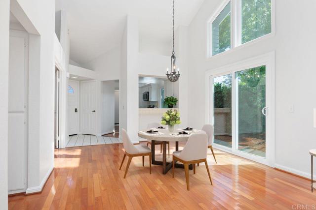 814 Okra Court, Carlsbad CA: https://media.crmls.org/mediaz/735ba464-0050-42f7-a121-0ddbf6b58f06.jpg