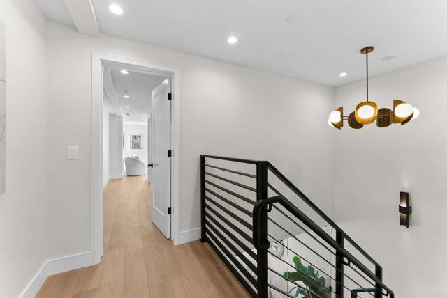 Detail Gallery Image 15 of 24 For 4214 Tonopah Ave, San Diego,  CA 92110 - 3 Beds | 3/1 Baths