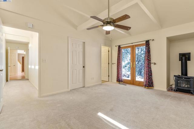 59480 Mines Rd, Livermore CA: https://media.crmls.org/mediaz/735c63a6-7251-4bd8-bcb9-e397e7bfaedd.jpg