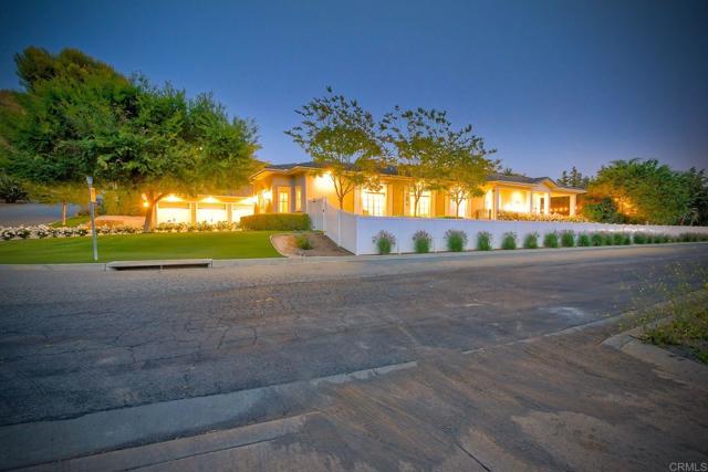 Detail Gallery Image 58 of 71 For 2507 Walinca Way, Vista,  CA 92084 - 4 Beds | 4 Baths