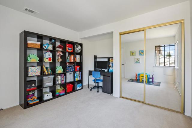 290 Bridgeside Circle, Danville CA: https://media.crmls.org/mediaz/735dce2c-07d0-491a-b1ff-c0d5371a8a44.jpg
