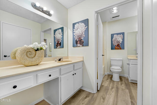 12521 Ralston Avenue, Sylmar CA: https://media.crmls.org/mediaz/735ee01b-11f8-4afb-9d7a-1183c259d314.jpg