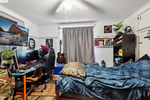 2029 E 22nd St, Oakland CA: https://media.crmls.org/mediaz/735f4308-ba5c-4aa4-9941-be6575444833.jpg