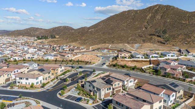 29566 Nini Ct, Winchester CA: https://media.crmls.org/mediaz/735f832f-c759-4d5c-bf16-fd50e6d9951d.jpg